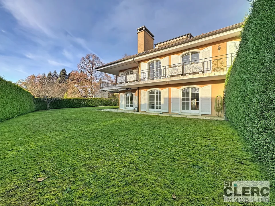 Bel appartement de 7 pièces avec jardin privatif