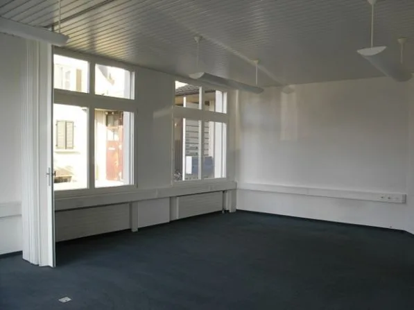 Vente/formations/bureaux/exposition/entrepôt/salles de pratique à prix abordables – photo 6 sur 17