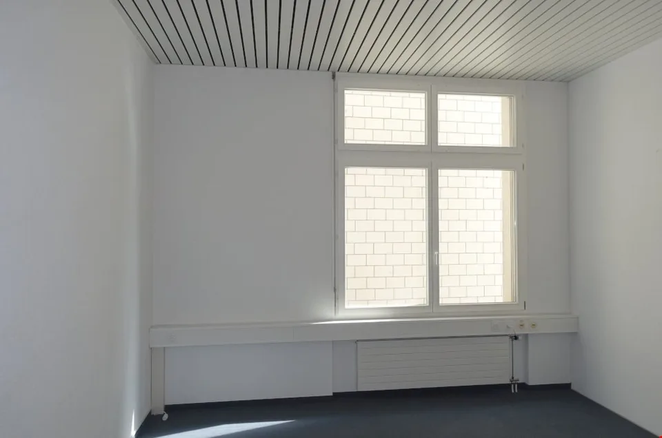Vente/formations/bureaux/exposition/entrepôt/salles de pratique à prix abordables – photo 10 sur 17