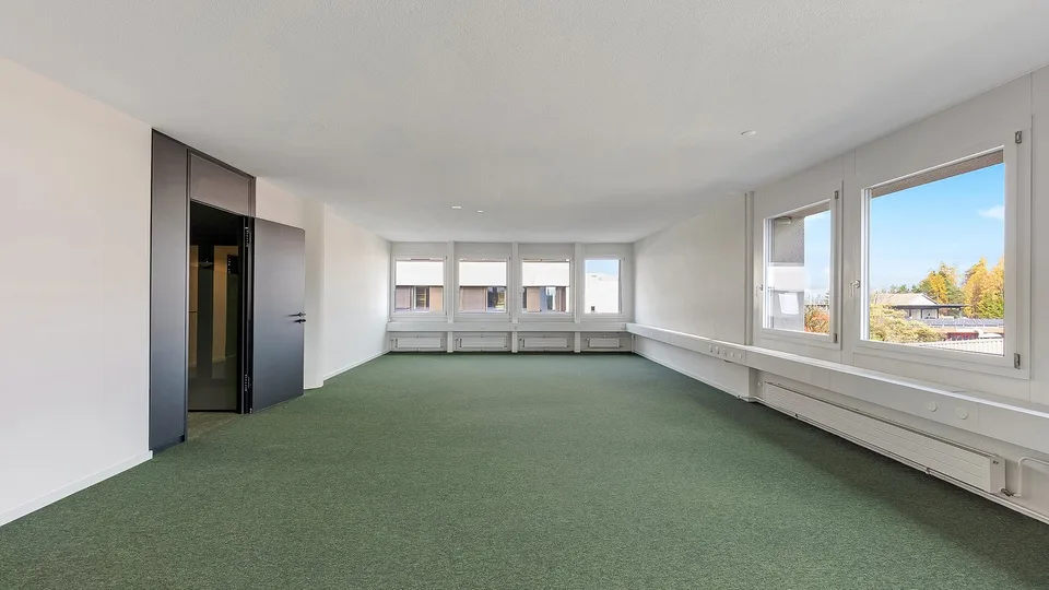 Modern, Neuwertig & Lichtdurchflutet – Ihr neues Büro wartet auf Sie