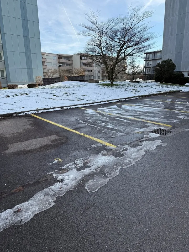 Parcheggi esterni disponibili immediatamente!