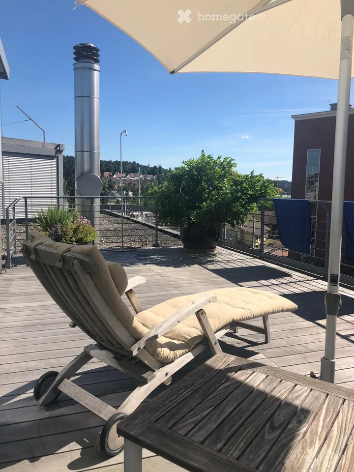 Exclusive Attic LOFT Apartment in the Sulzer Area – Unique Panoramic View & Urban Luxury