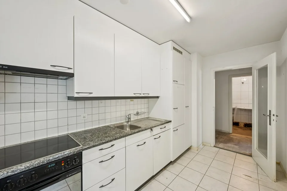 Raum für Ihre Vision: 70 m² Büro- oder Praxisflächefläche in Oberwil – Foto 7 von 8