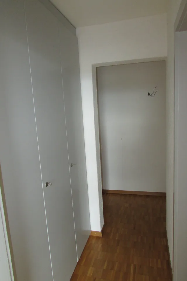 Moderne Wohnung mit Blick auf das Stadtzentrum – Foto 8 von 13