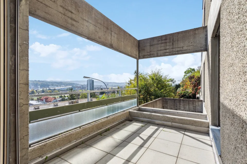 Moderne Wohnung mit Blick auf das Stadtzentrum – Foto 9 von 13