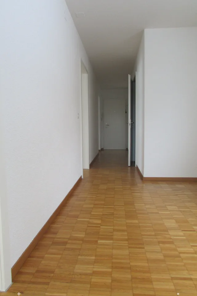 Moderne Wohnung mit Blick auf das Stadtzentrum – Foto 7 von 13