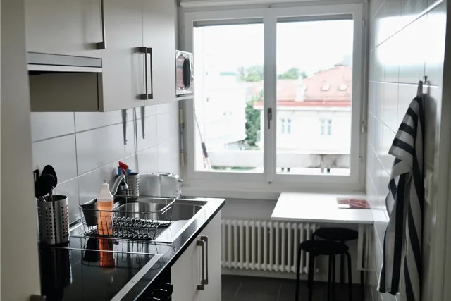 Studio meublé -haut standing - 30m2 avec balcon - entièrement équipé - WIFI et charges incluses