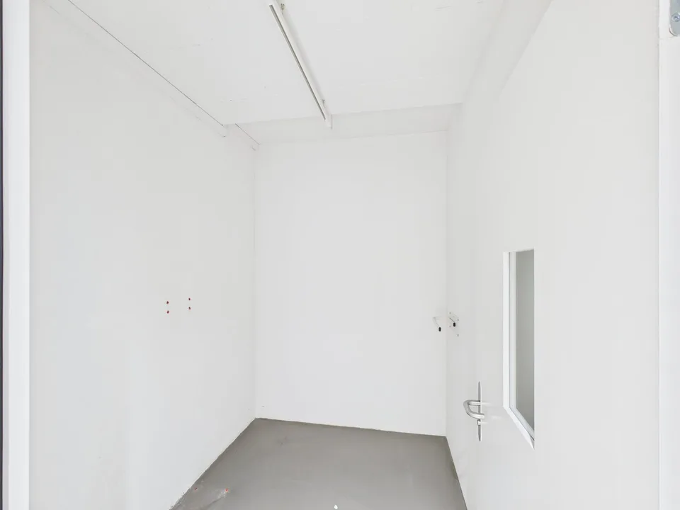Spazio commerciale moderno con alta visibilità in una posizione centrale a Wil – foto 12 di 17
