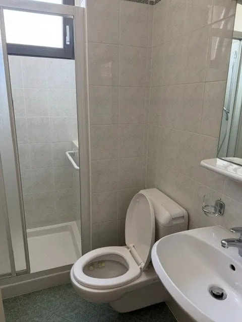 Caslano appartamento 4,5 locali con doppi servizi e balcone