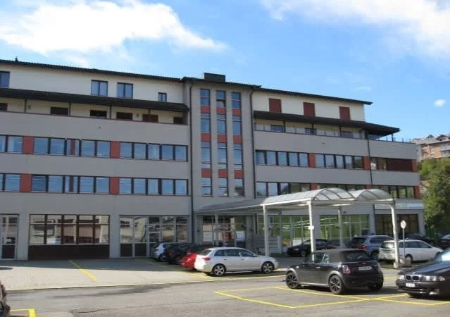 Ihre Wohlfühl-Oase:  Büro, Sitzungszimmer & Küche