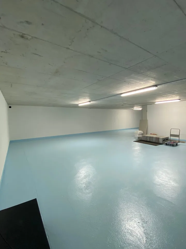 Ampia superficie commerciale di 150m2 adatta alla creazione di un laboratorio ...
