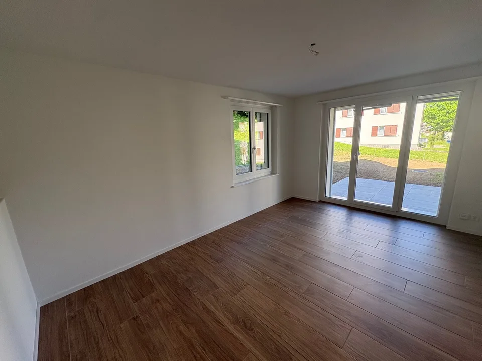 Primo affitto di un appartamento moderno 2.5 locali con proprio posto giardino