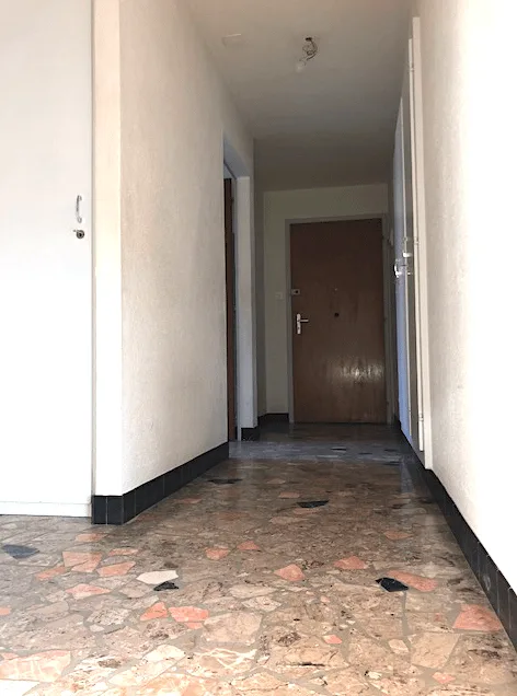 Charmantes 2-Zimmer-Wohnung mit Balkon in Le Locle