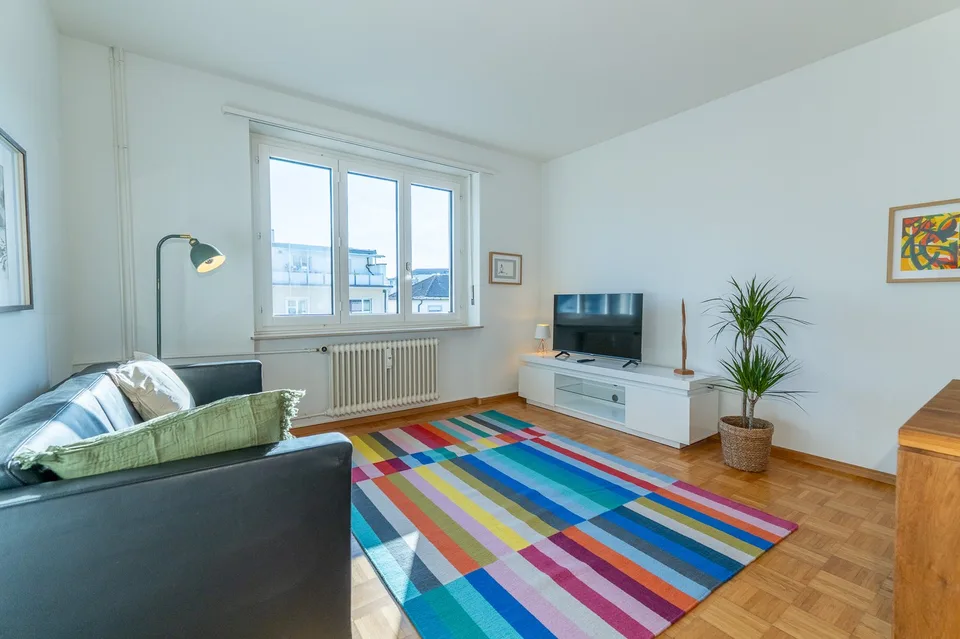Central 3.5 -room flat with dishwasher, washing machine, tumble dryer and balcony