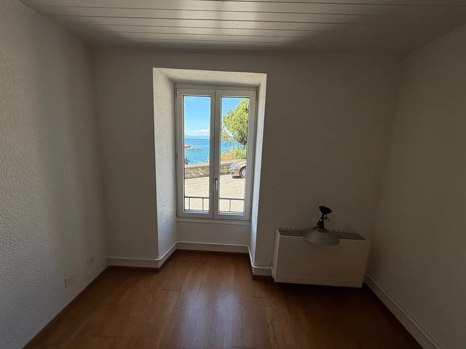 Wohnung mit 3.0 Zimmern im Erdgeschoss