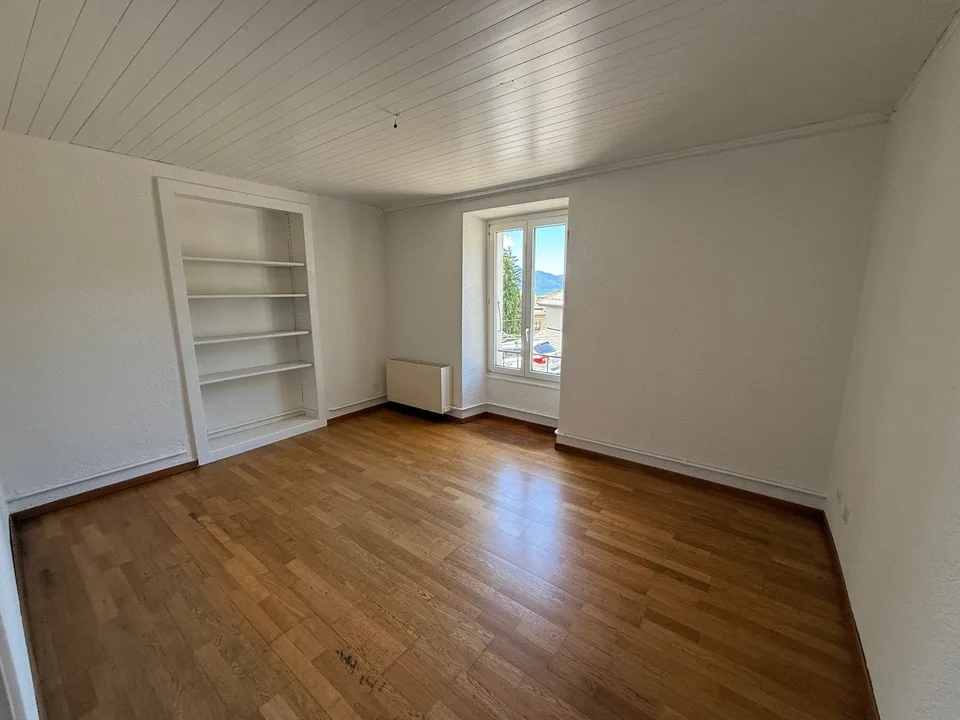 Wohnung mit 3.0 Zimmern im Erdgeschoss