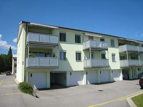 Aussenparkplatz