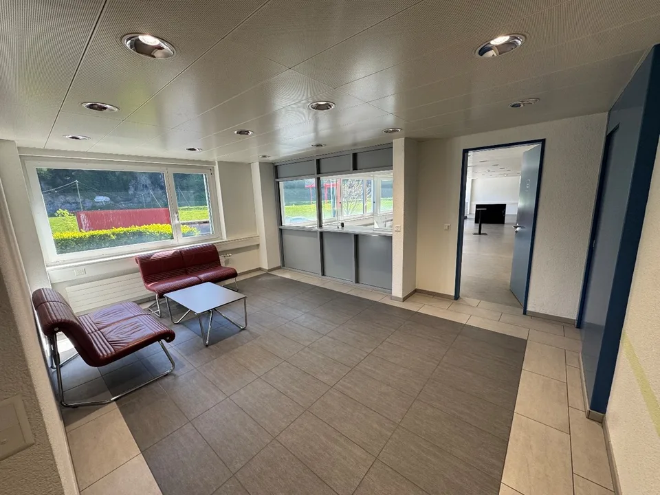 Étage de bureau 1er étage - Schwärzistrasse 4, 8752 Näfels