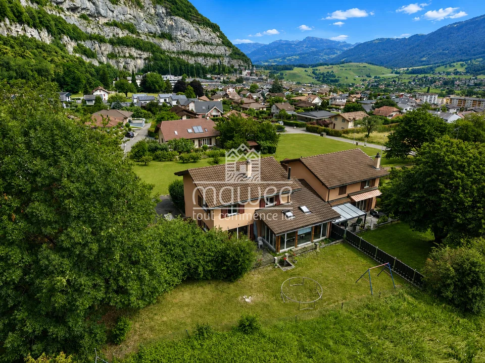 Ruhig, funktional und ohne vis-à-vis: Superbe Villa zu entdecken!
