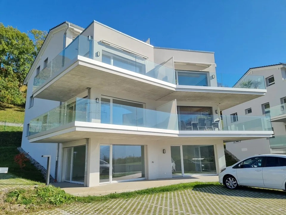 NEW ! 69m² COMMERCIAL SPACE WITH TERRACE-GARDEN