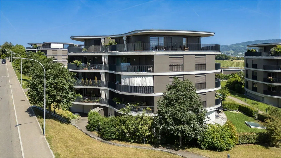 Modern 4.5-room apartment with lake view in Au ZH