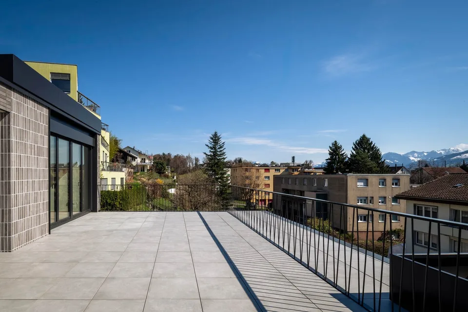 Exklusive und hochwertige 4.5-Zimmer-Terrassenwohnung - Ihr Traumdomizil mit Teilseesicht in Uerikon – Foto 19 von 21