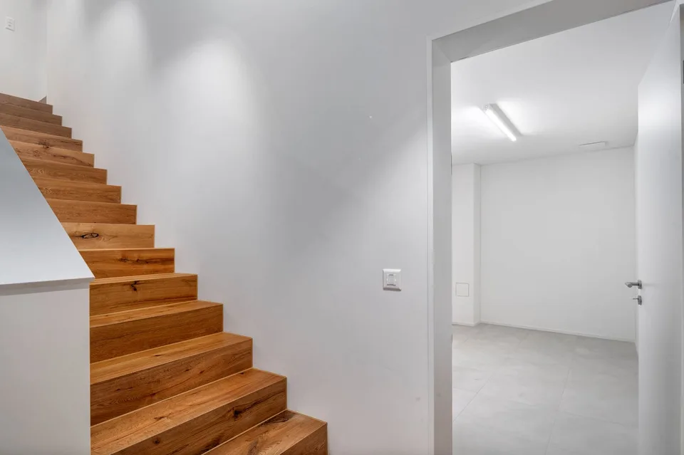 Exklusive und hochwertige 4.5-Zimmer-Terrassenwohnung - Ihr Traumdomizil mit Teilseesicht in Uerikon – Foto 13 von 21