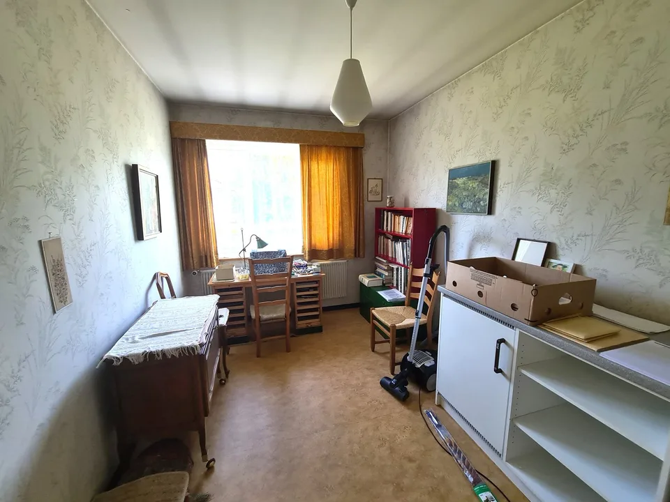 Sehr geräumige und charmante Villa, ideal auf einem großen, wunderschönen Grundstück gelegen – Foto 24 von 30