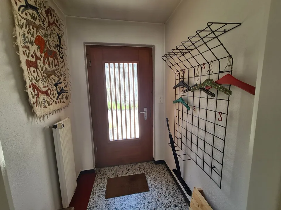 Sehr geräumige und charmante Villa, ideal auf einem großen, wunderschönen Grundstück gelegen – Foto 13 von 30