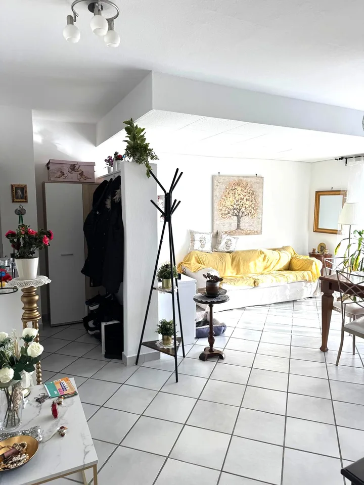 Gemütliche 3.5-Zimmer-Wohnung mit Balkon und Panoramablick in Sementina