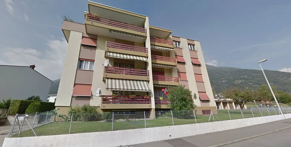 Accogliente appartamento 3.5 locali con balcone e vista panoramica a Sementina