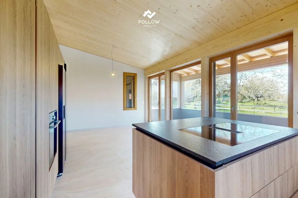 Ich bin ein Zuhause, das mit Herz gebaut wurde - und genau das spürt man in jedem Detail.