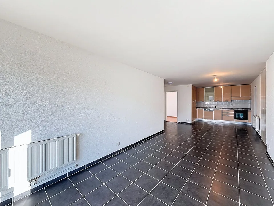 Ecublens, schönes Apartment im letzten Stock