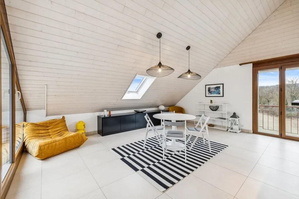 Geräumiges Duplex mit über 200m2 Nutzfläche