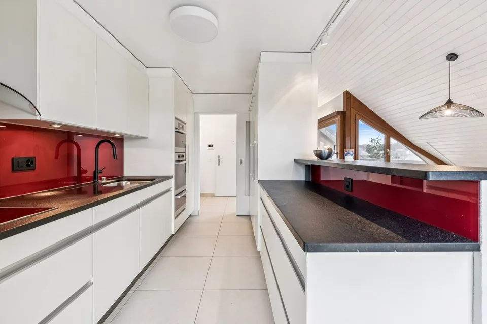 Geräumiges Duplex mit über 200m2 Nutzfläche