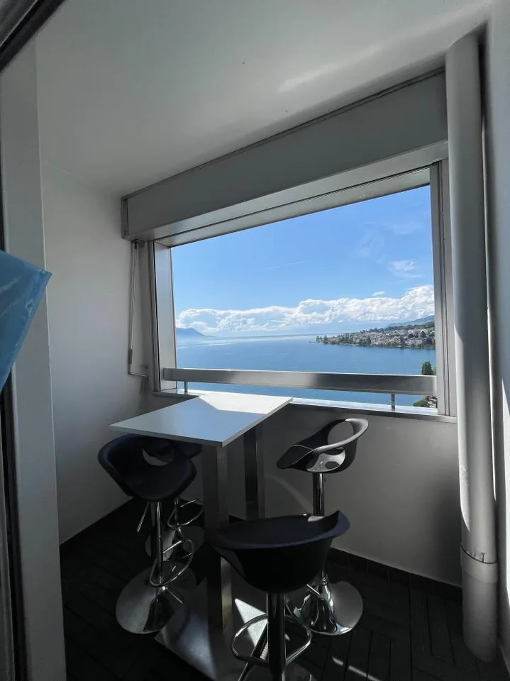 GRANDE CHAMBRE DOUBLE DANS HOTEL MONA