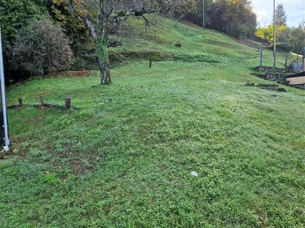 Piazzogna: Terrain constructible