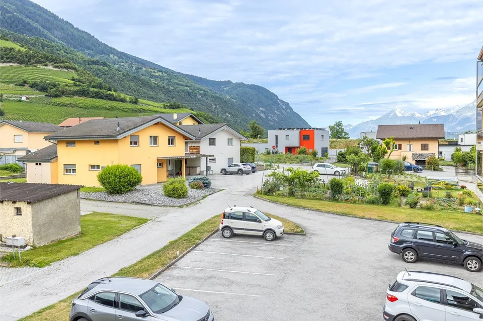 Schönes Apartment mit Balkon und Bergblick – Foto 12 von 13