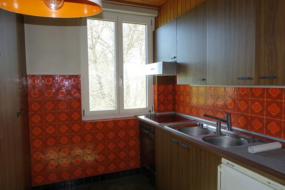 RESERVEE Les Reussilles - Haus mit 6 1/2 Zimmern und Abstellraum