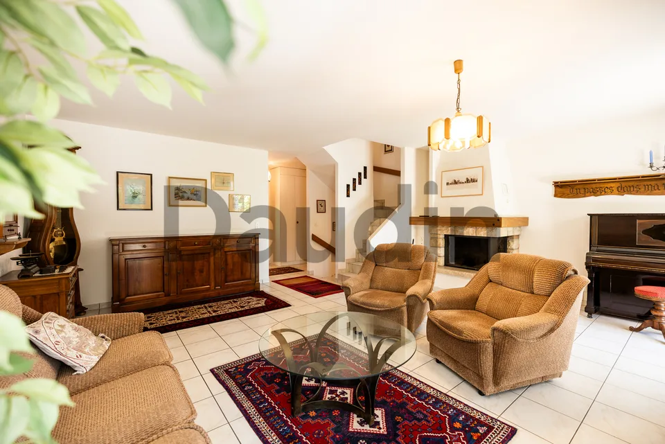 Villa mit 6 Zimmern in Terre Sainte