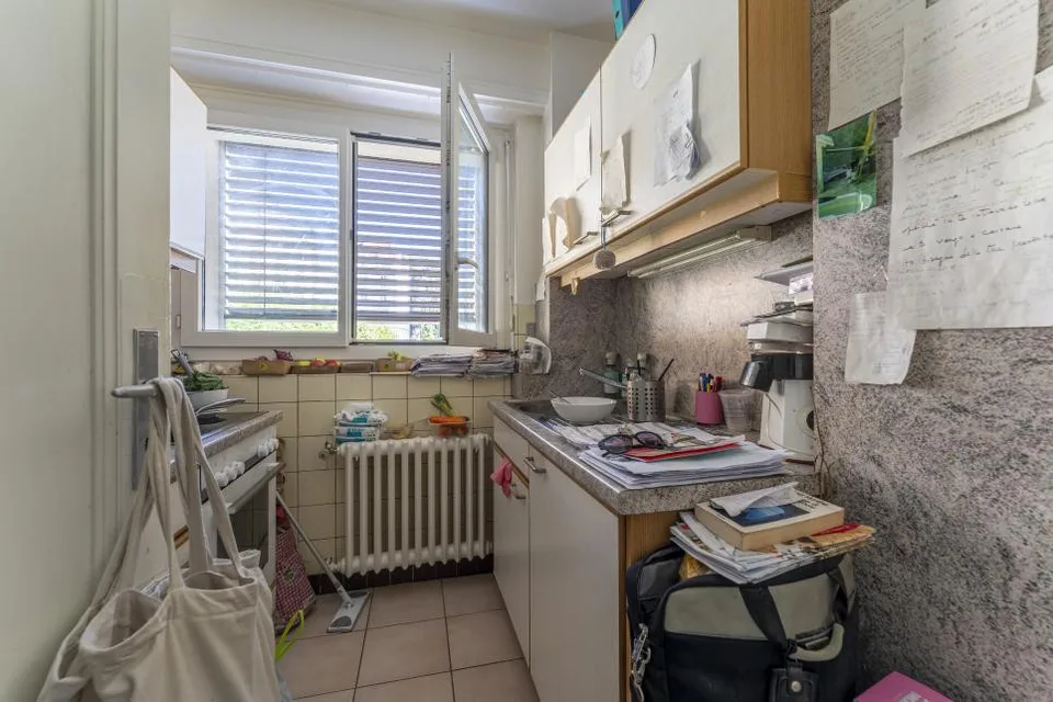 RARE LOCATION, TWO STEPS FROM THE CITY CENTER!