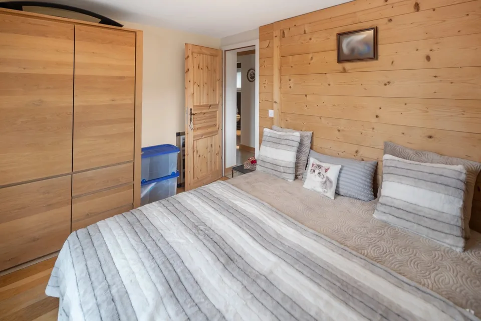 Chalet 4 chambres à vendre – Lens (Valais) – photo 11 sur 12