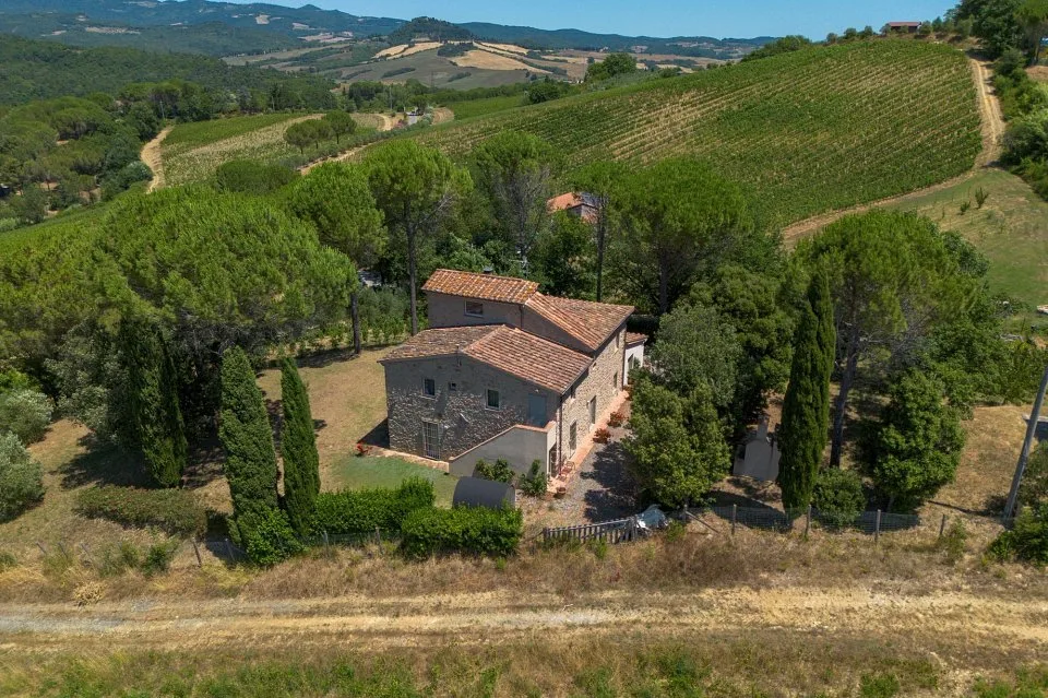Azienda agricola biologica unica sulla costa toscana