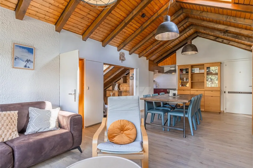 Charmantes Apartment mit Bergblick und großem Balkon