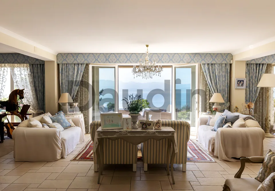 Una proprietà prestigiosa con vista sul Lago di Ginevra