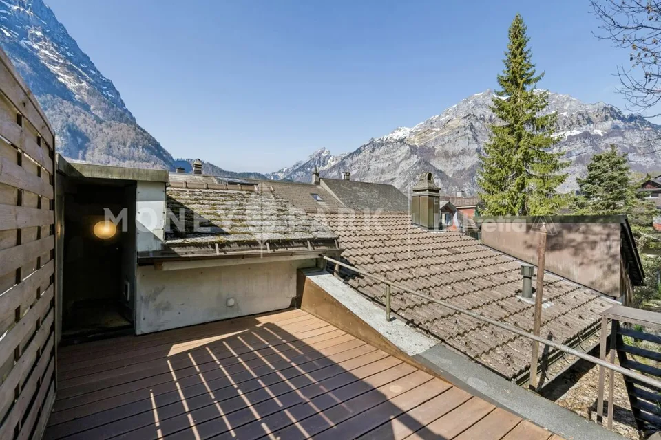 Casa di 5 locali con terrazza, giardino e seminterrato ampliabile