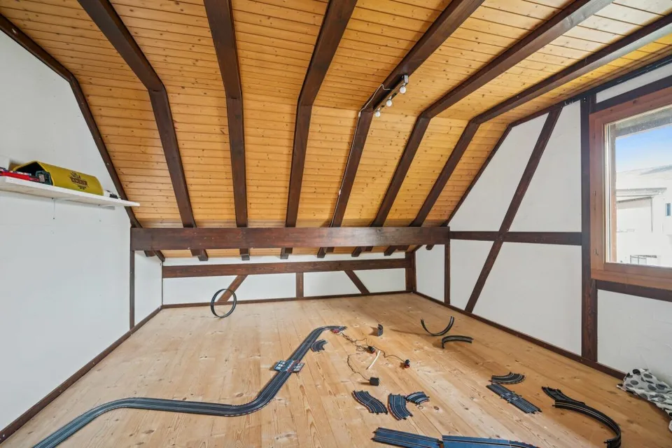 2-Family House – photo 15 of 29