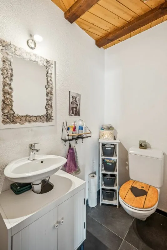 2-Family House – photo 9 of 29