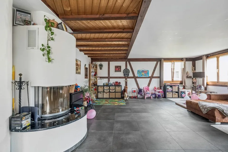 2-Family House – photo 7 of 29