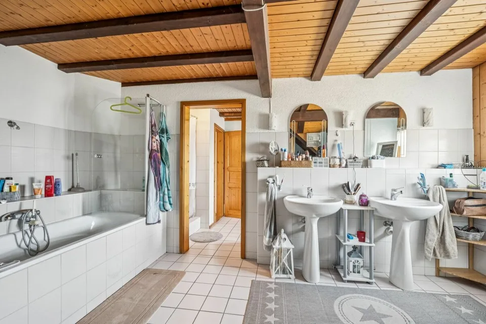 2-Family House – photo 11 of 29